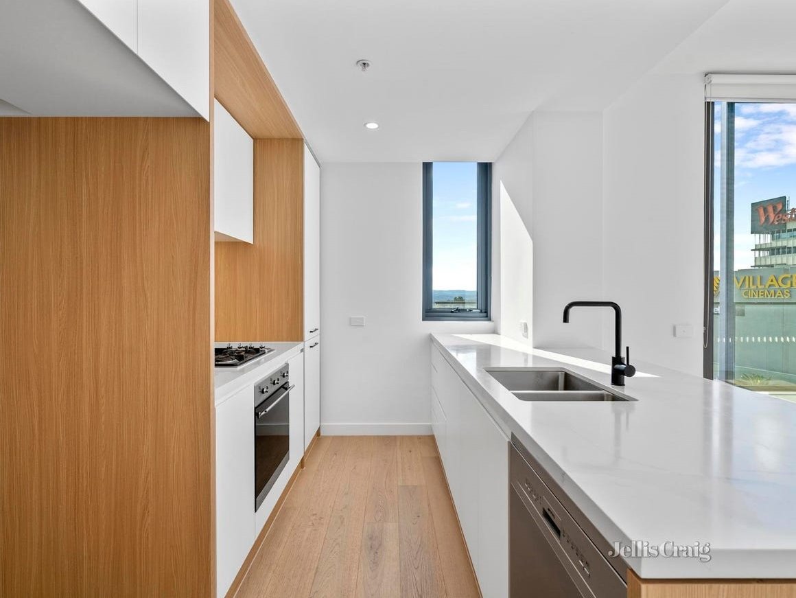 704/9 Williamsons Road, Doncaster image 4