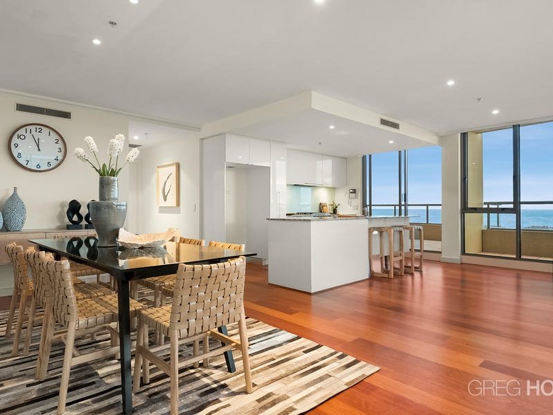 705/147 Beach Street, Port Melbourne image 6