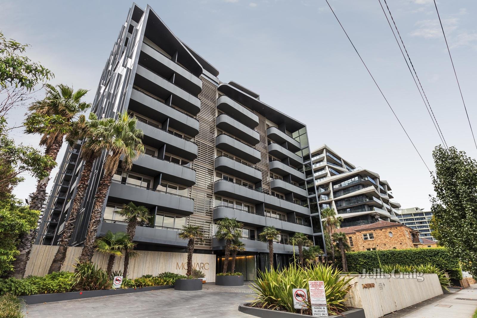 705/74 Queens Road, Melbourne image 9