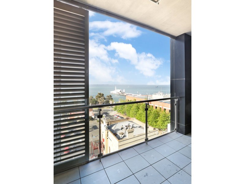 705/8 Gheringhap Street, Geelong image 5