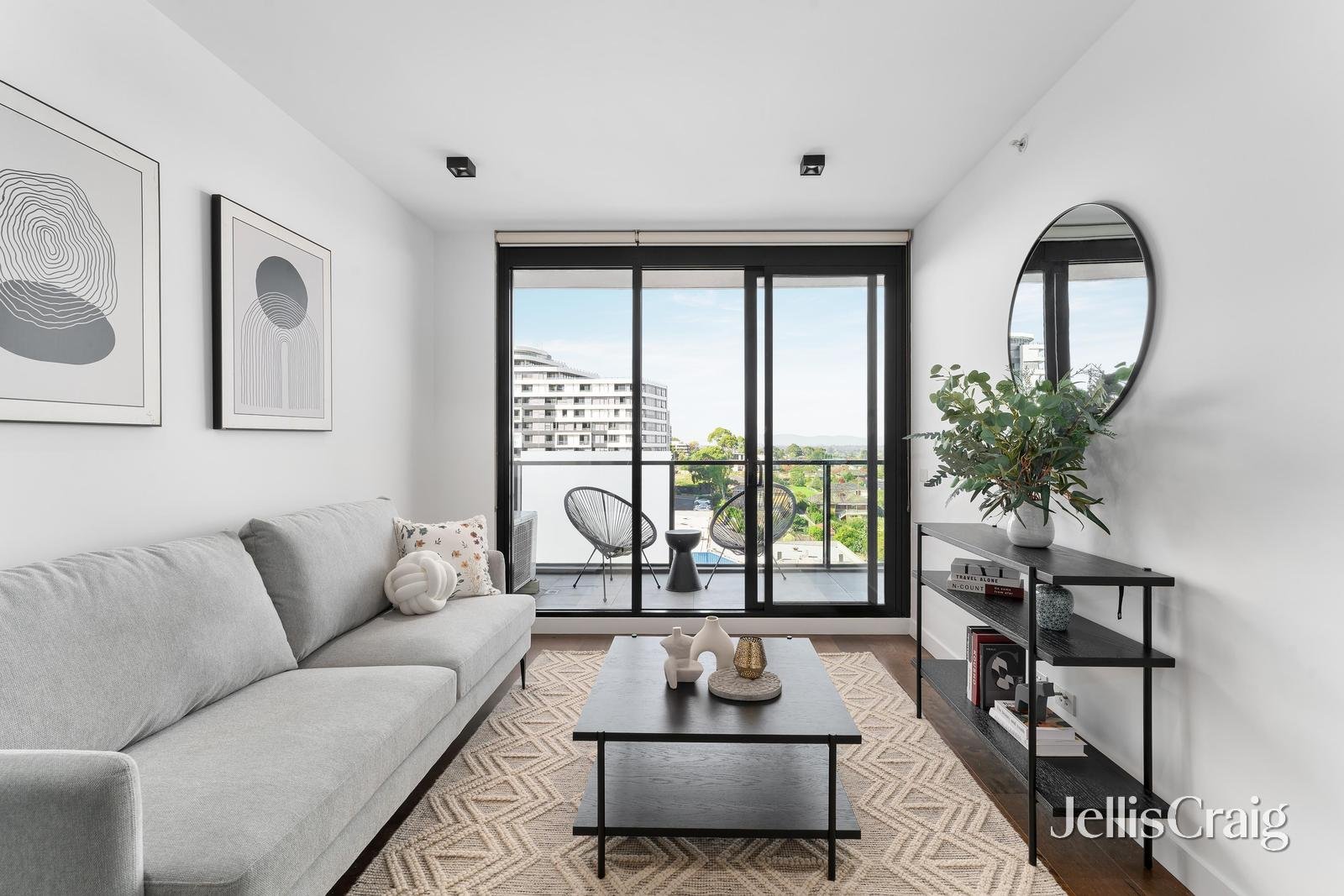 706/101 Tram Road, Doncaster image 2