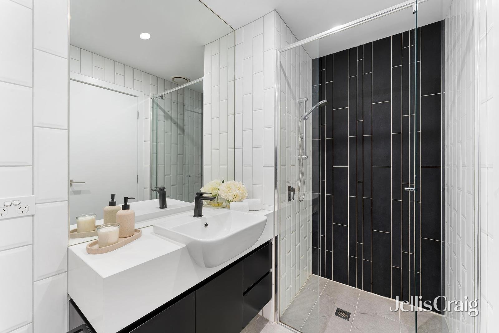 706/101 Tram Road, Doncaster image 7