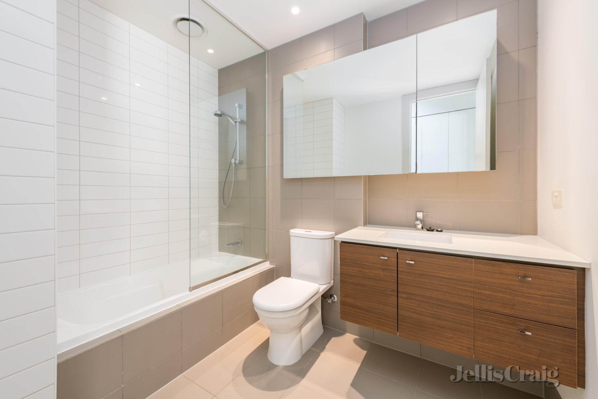 706/111 Leicester Street, Carlton image 4