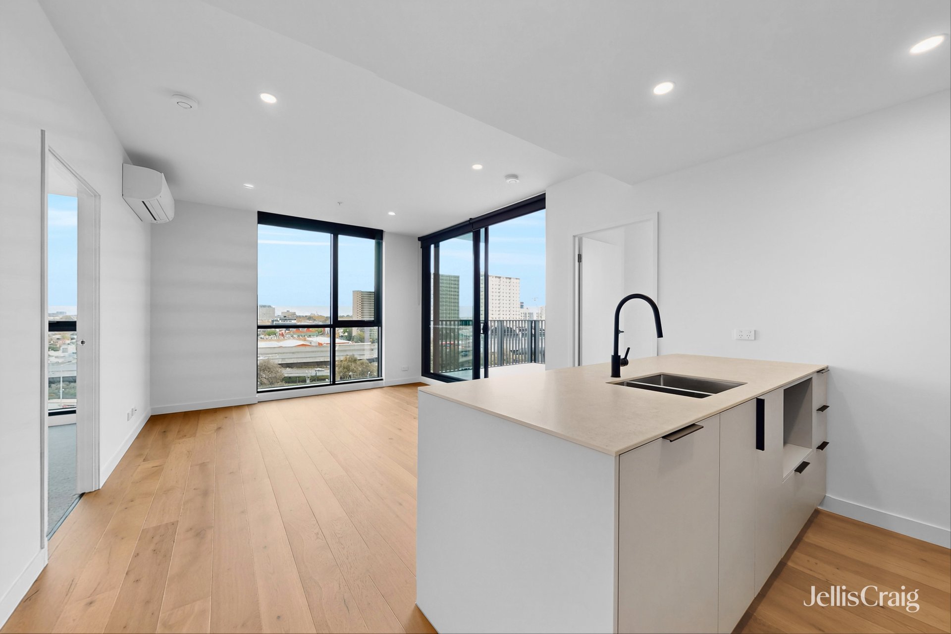 706/145 Boundary Road, North Melbourne image 5