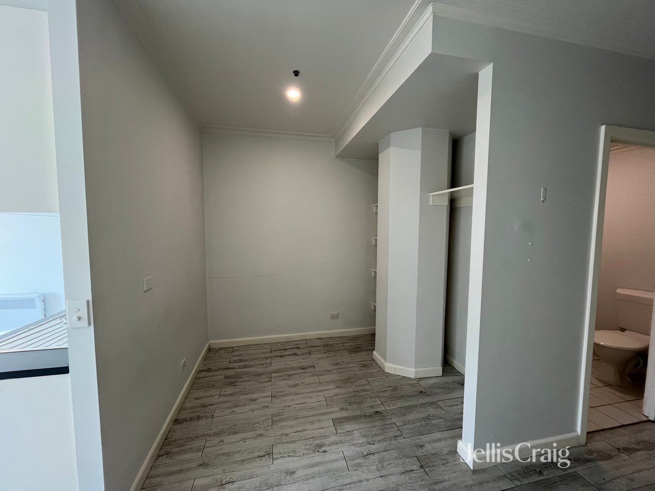 706/339 Swanston Street, Melbourne image 6