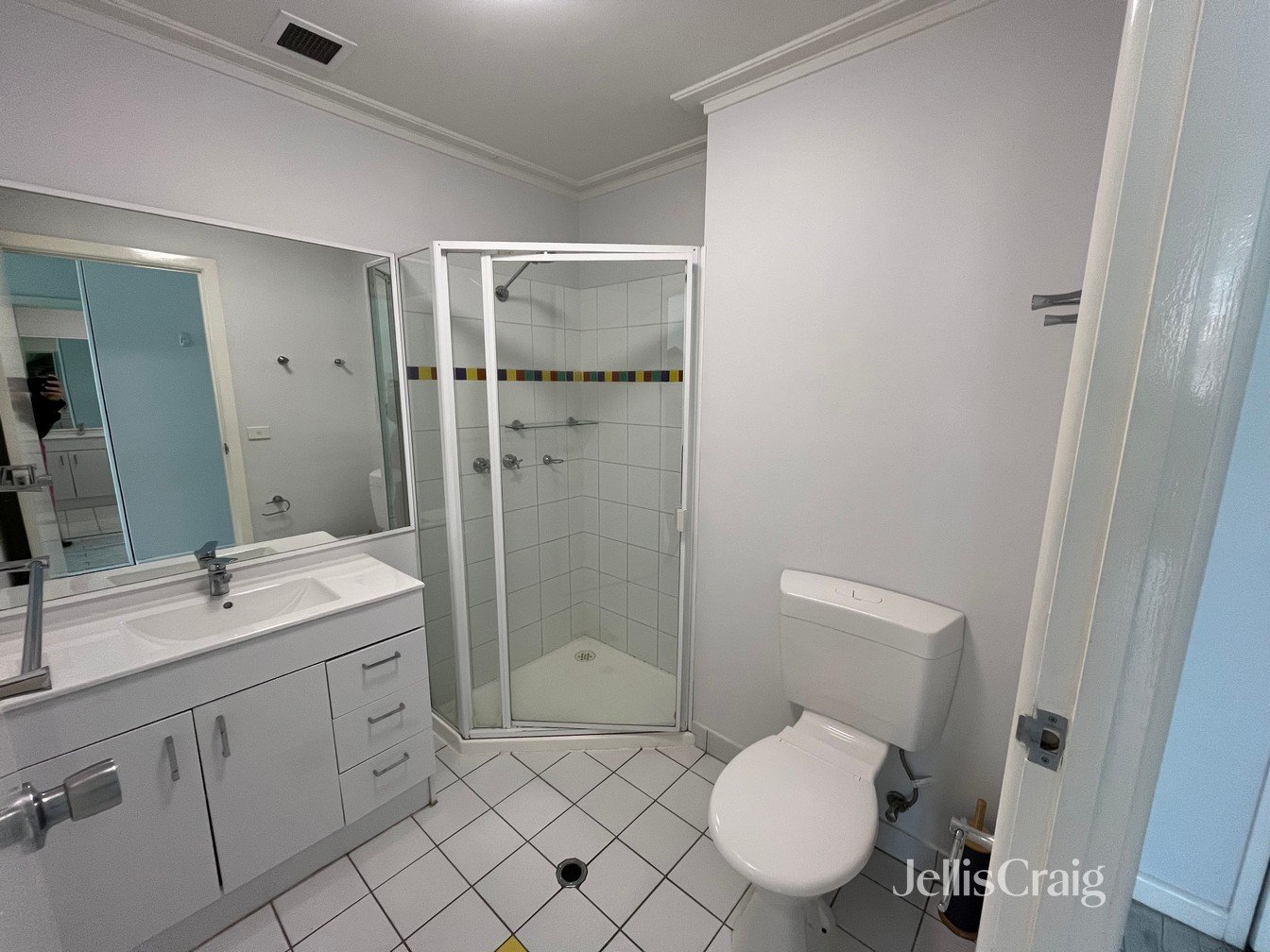 706/339 Swanston Street, Melbourne image 7