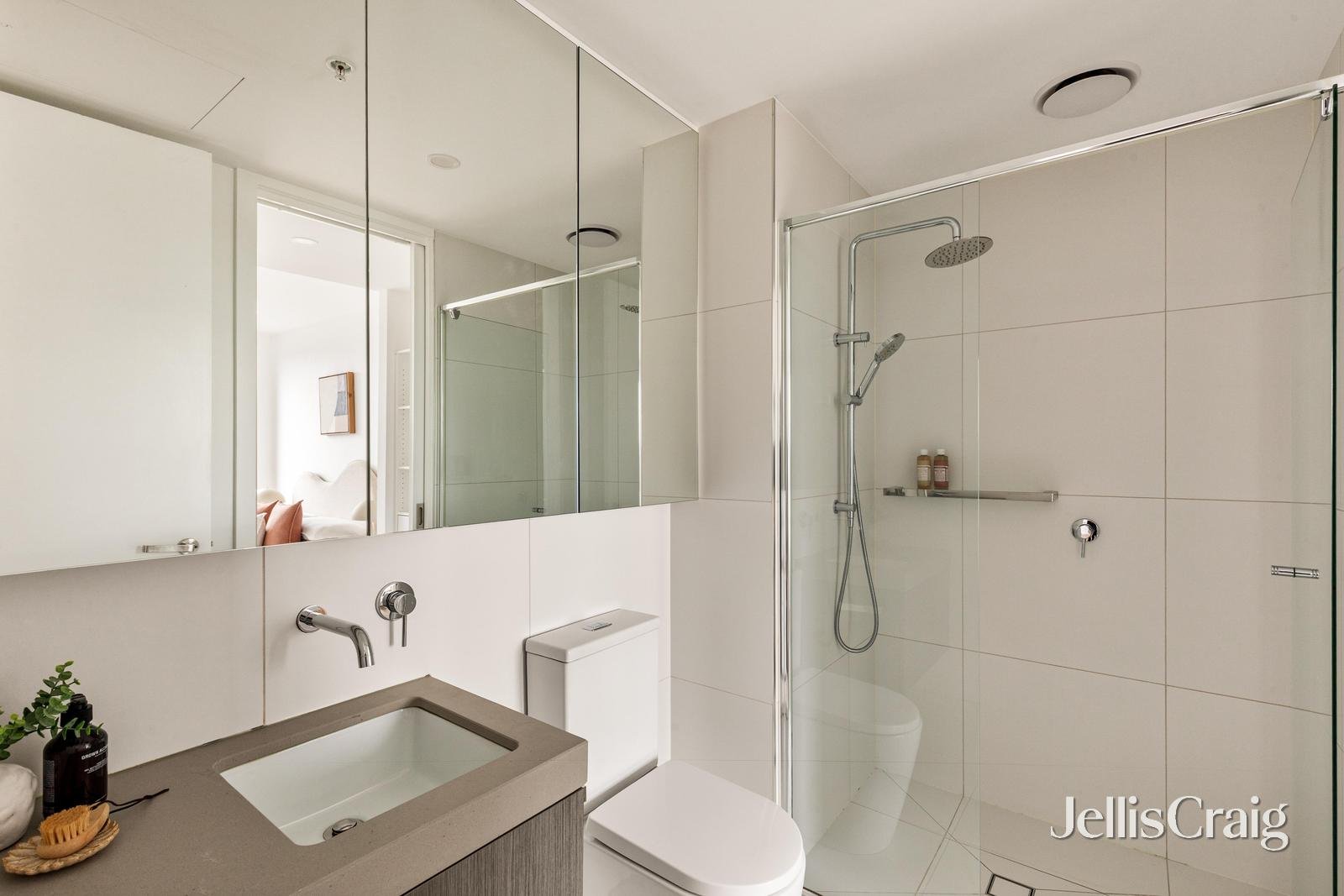 707/251 Johnston Street, Abbotsford image 9