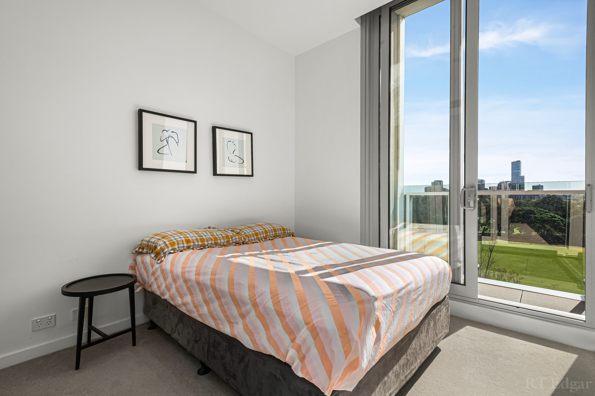 707/499 St Kilda Road, Melbourne image 9