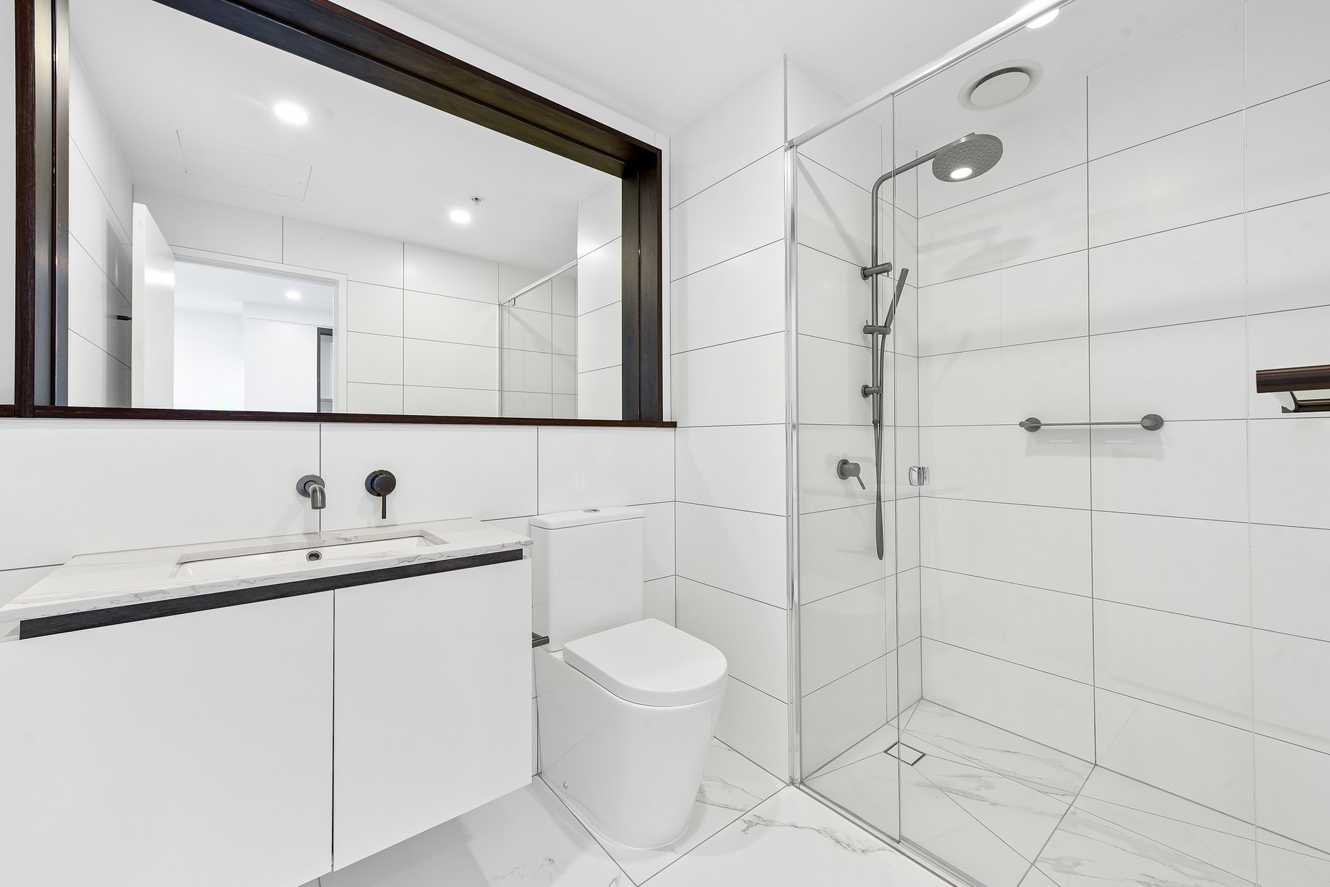 707B/828 Whitehorse Road, Box Hill image 9