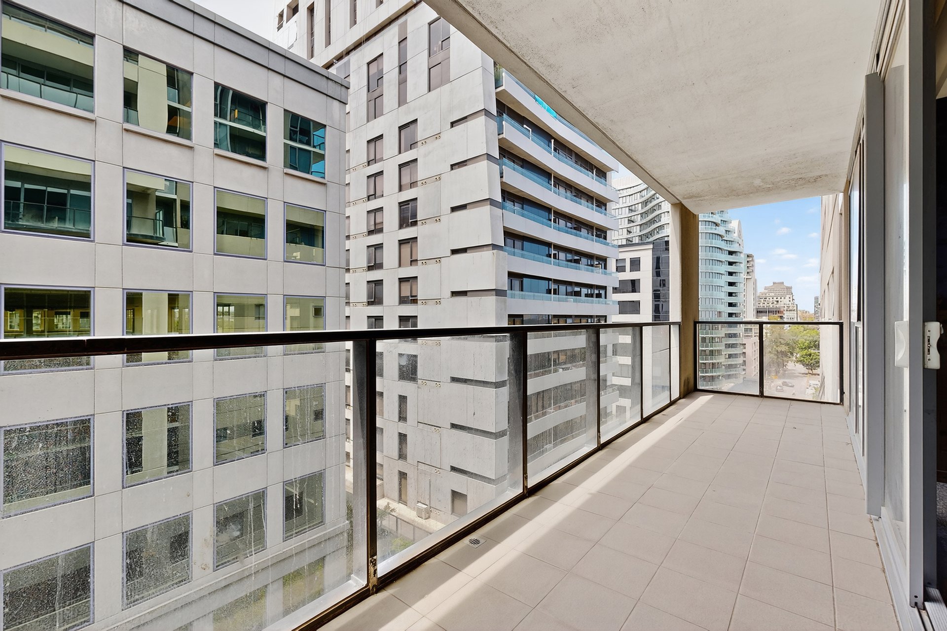 708/55 Queens Road, Melbourne image 15