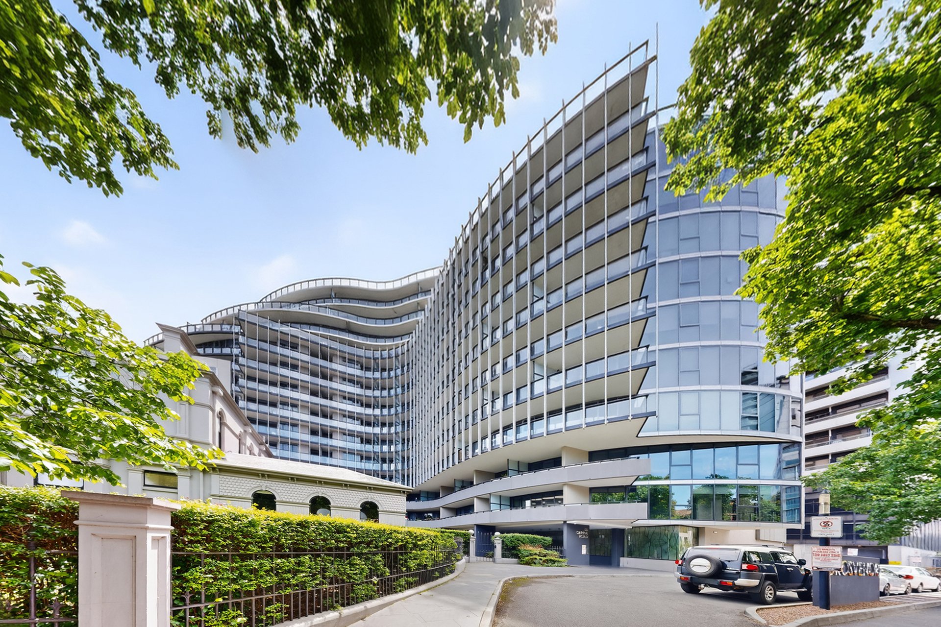 708/55 Queens Road, Melbourne image 1