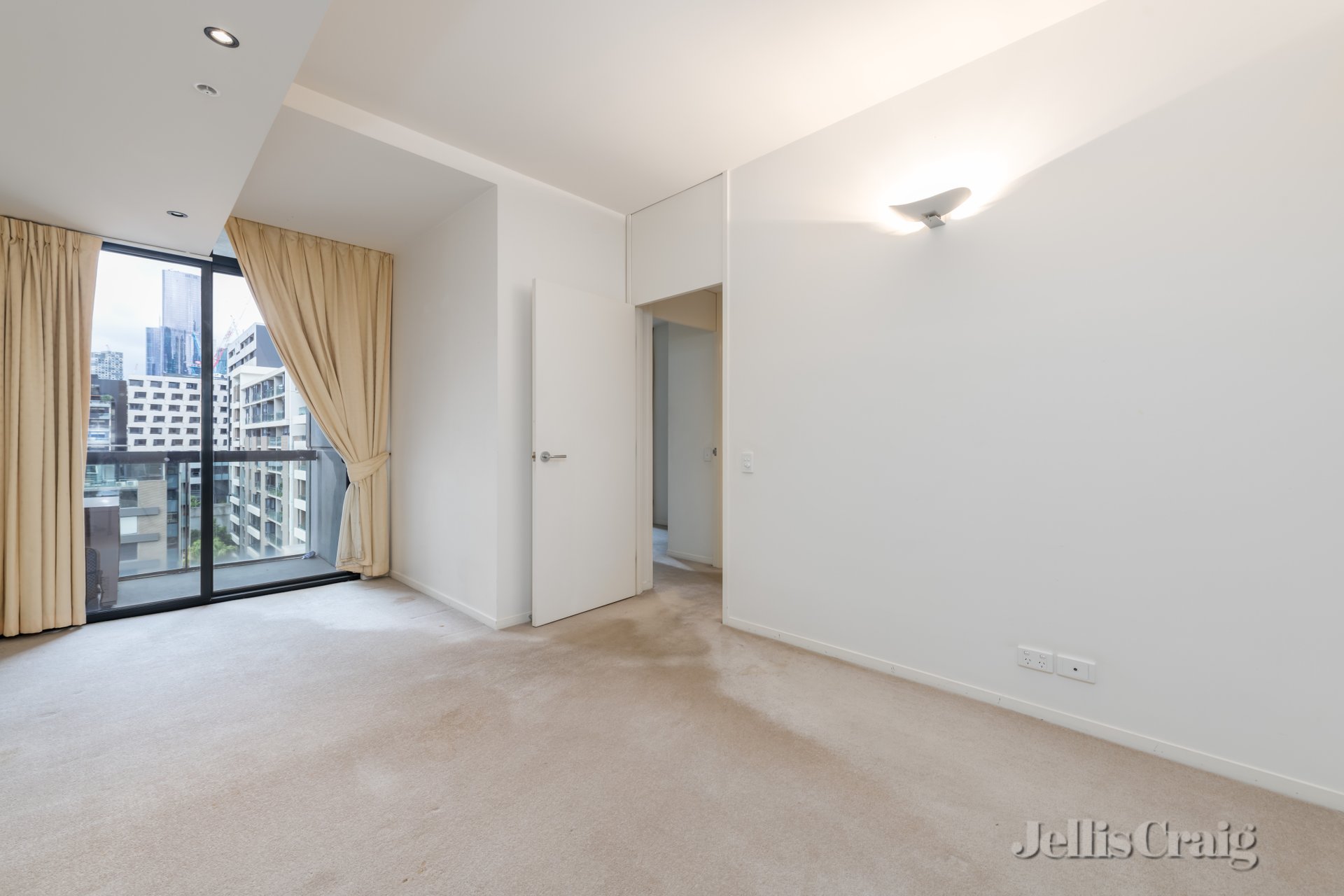 708/668 Swanston Street, Carlton image 3