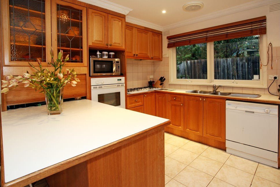 709 Ferntree Gully Road, Glen Waverley image 2