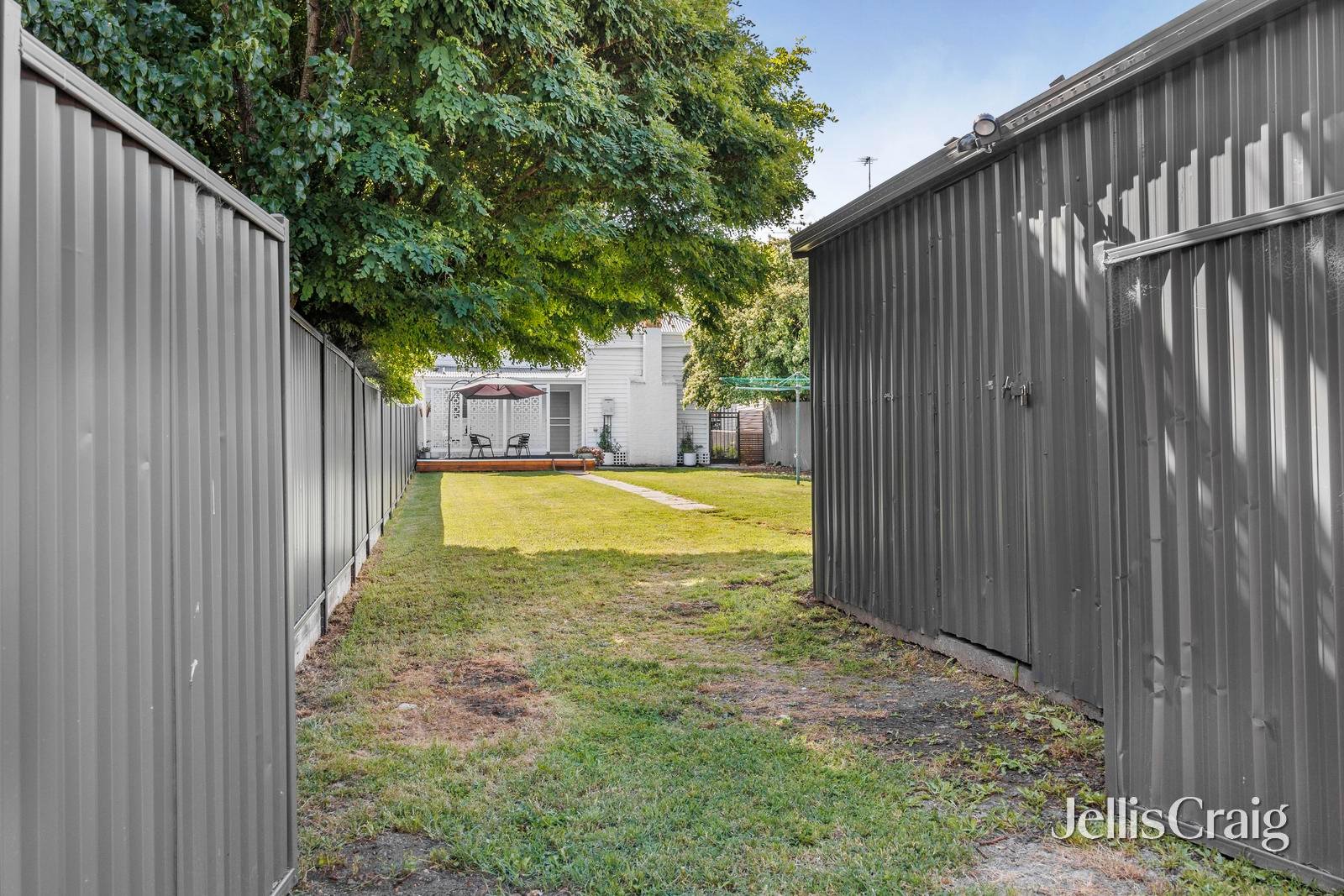 709 Skipton Street, Redan image 7