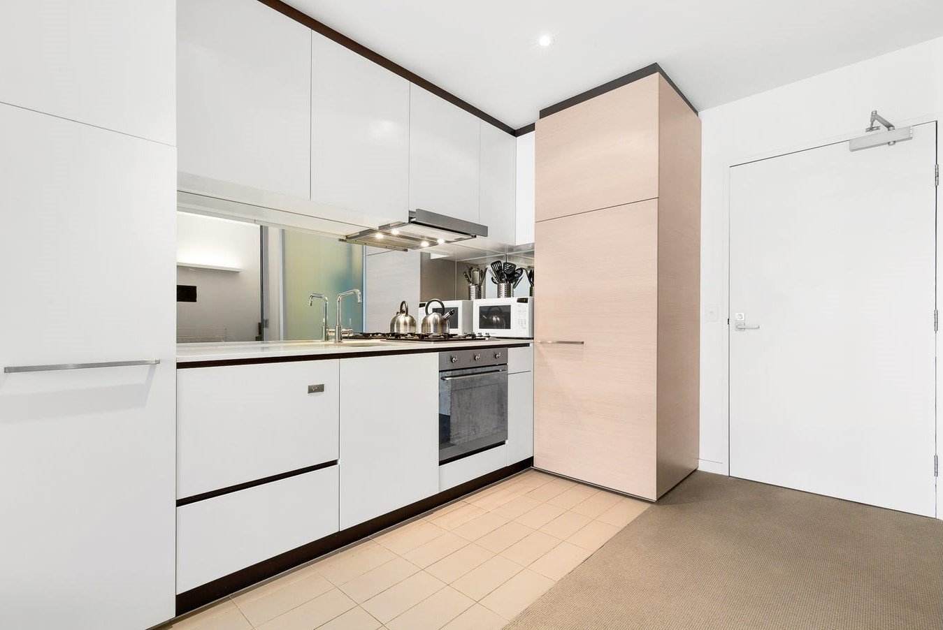 709 / 470 St Kilda Road Melbourne