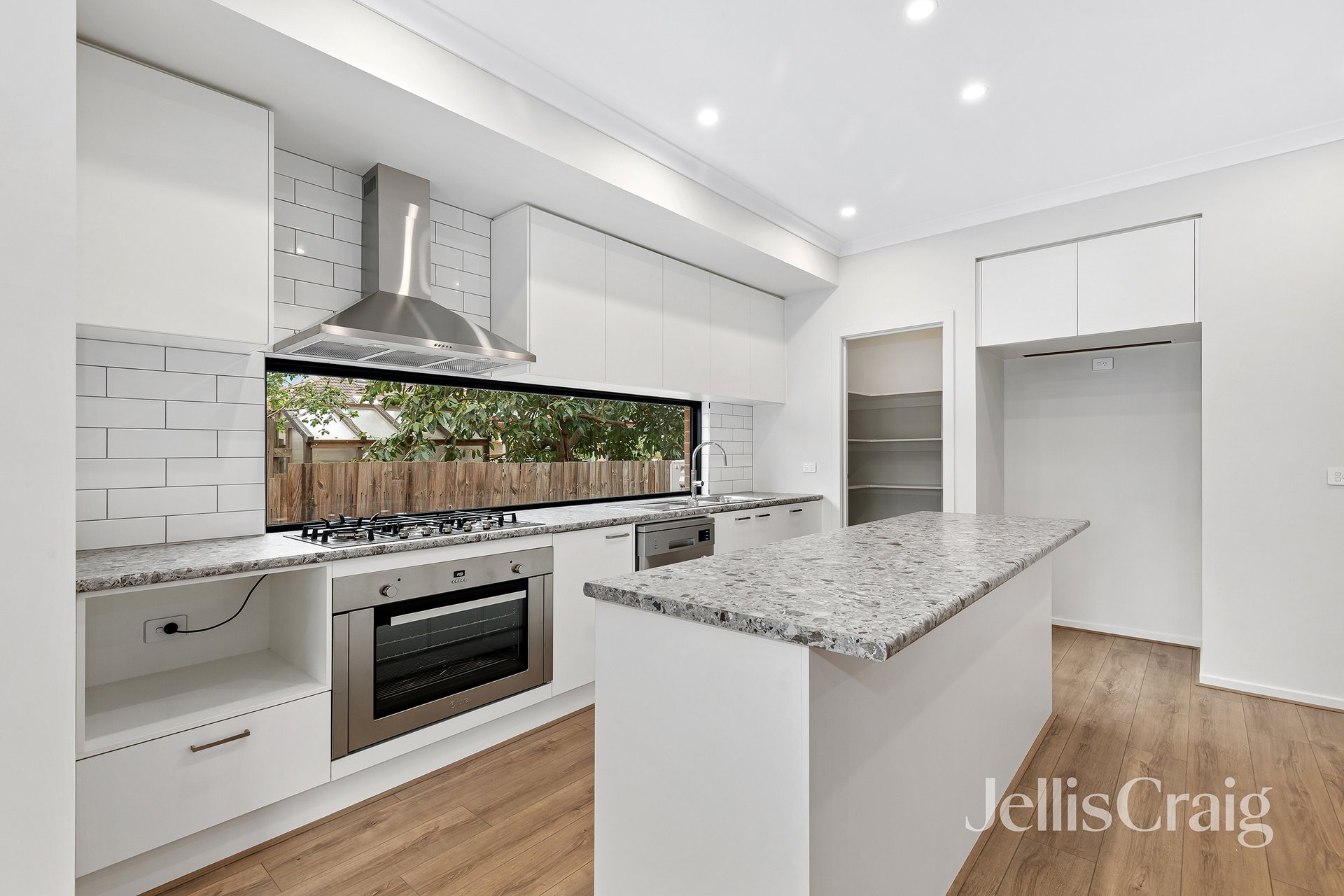 70A Hawker Street, Ivanhoe image 2