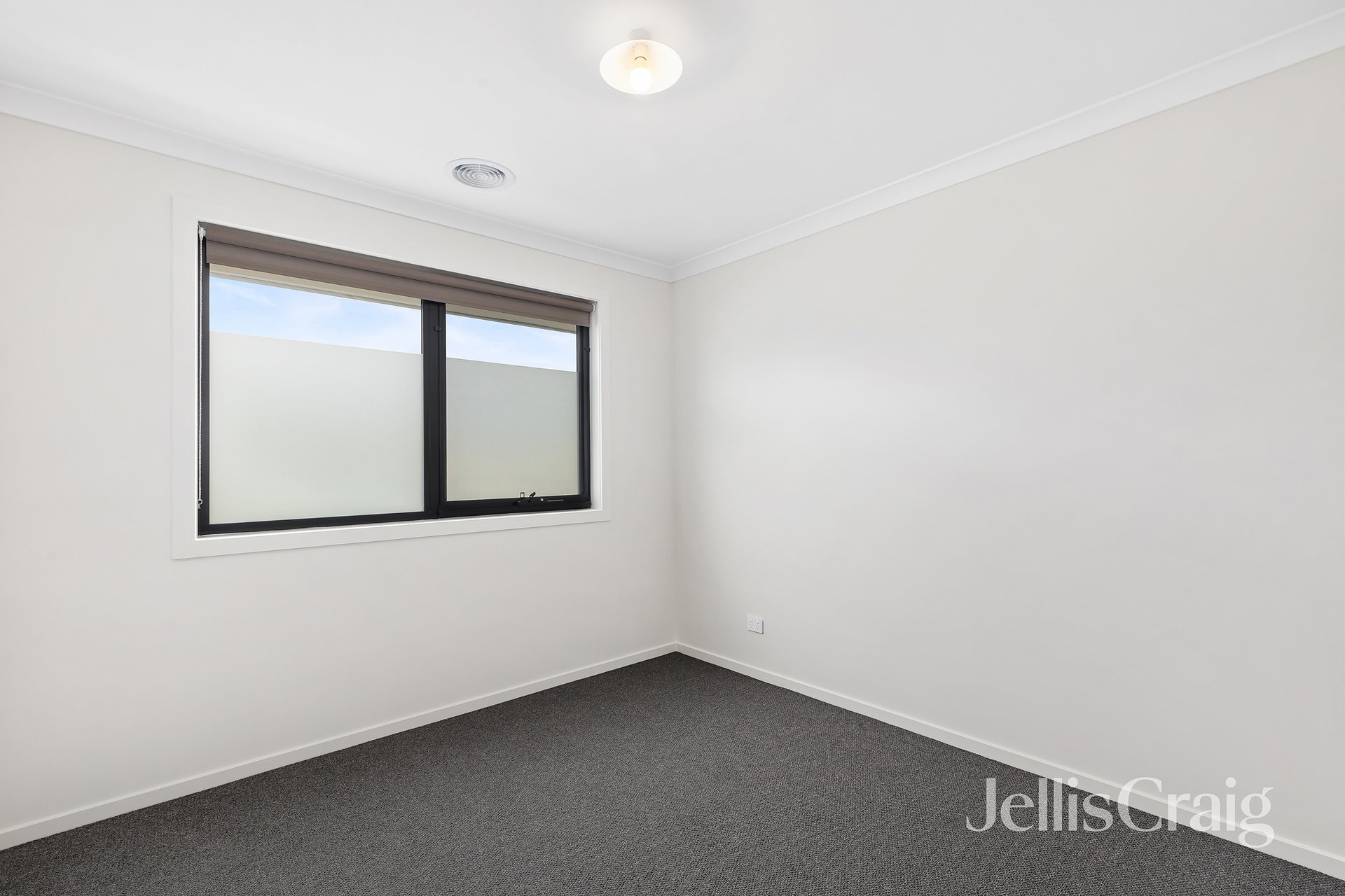 70A Hawker Street, Ivanhoe image 7
