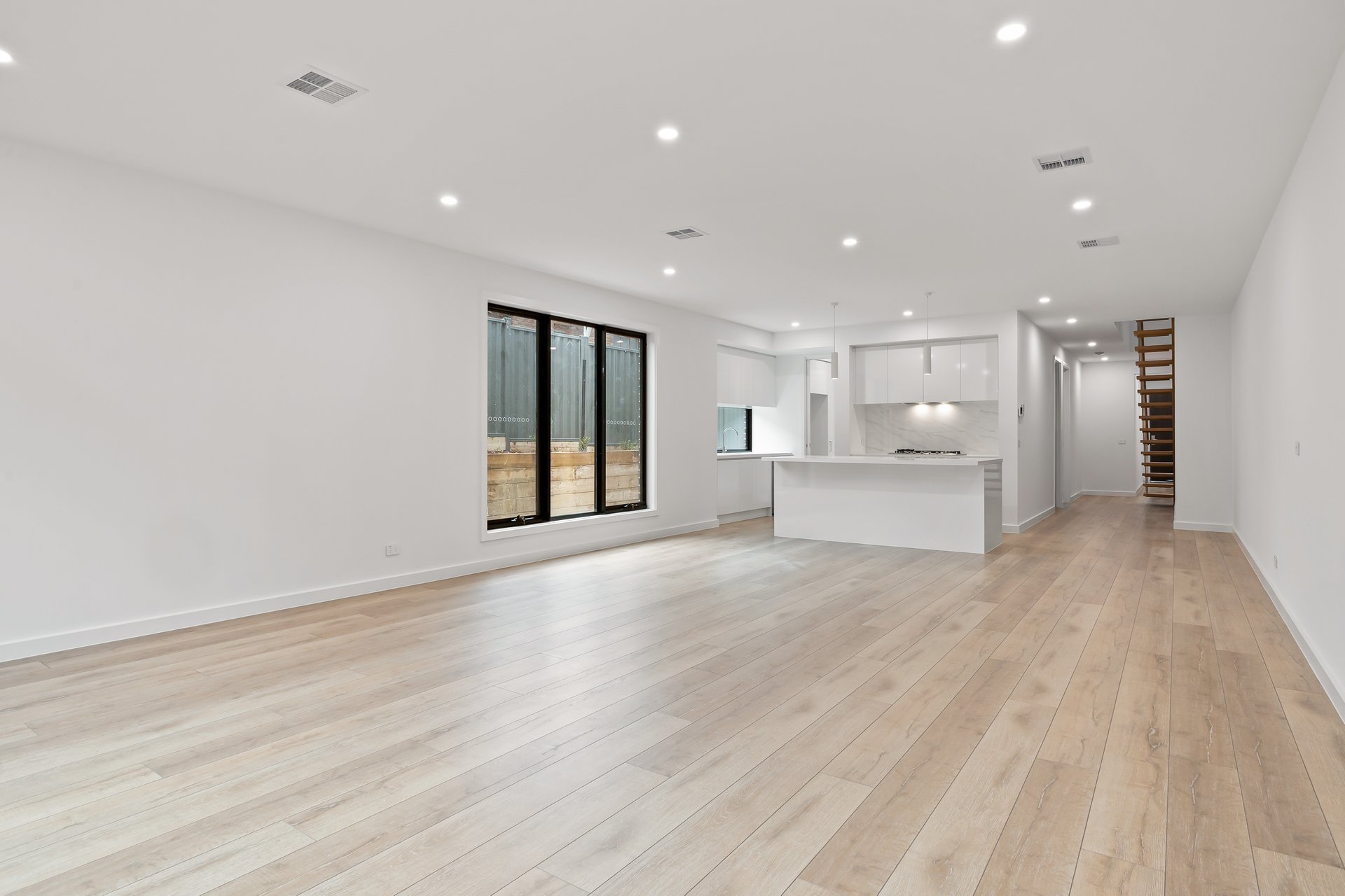 70A Price Avenue, Mount Waverley image 2