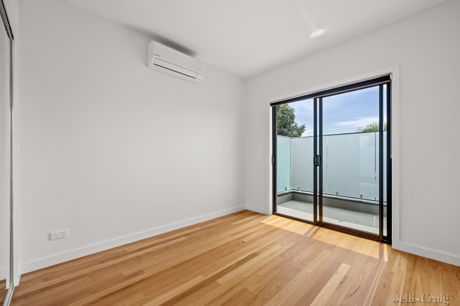 70B Beaconsfield Parade, Northcote image 6