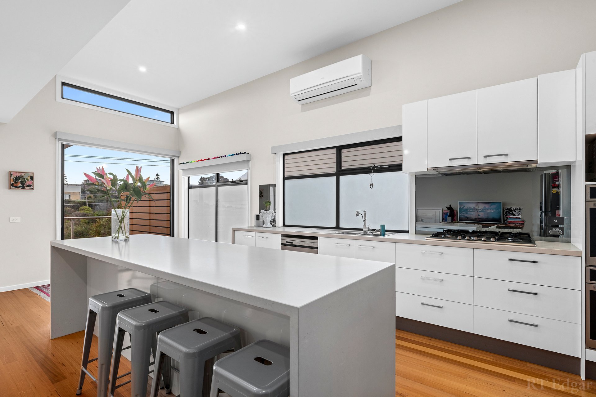 Property Gallery Thumbnail 3