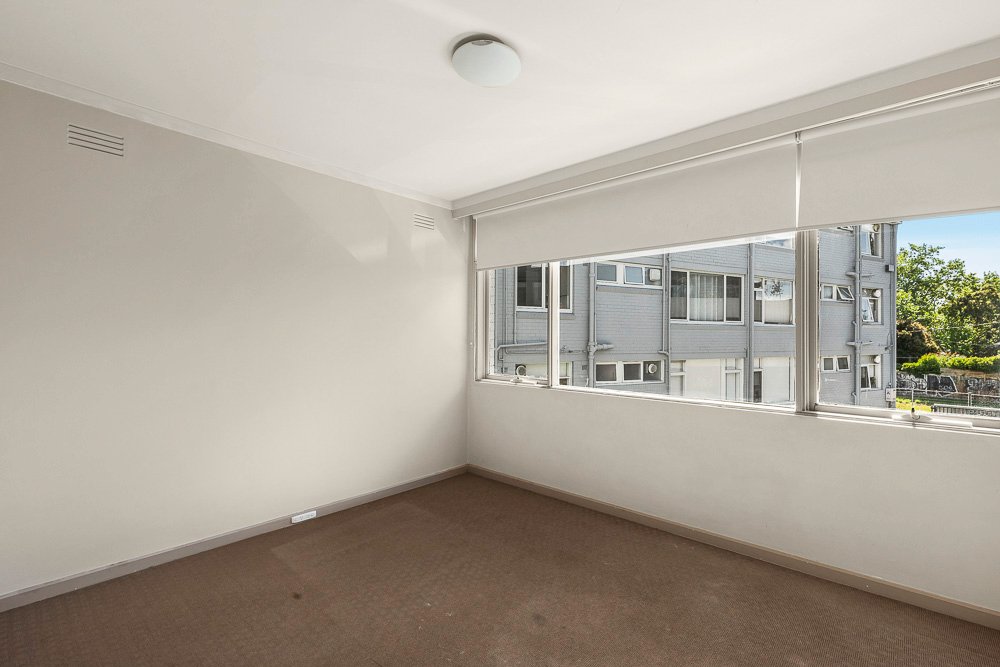 Property Gallery Thumbnail 6