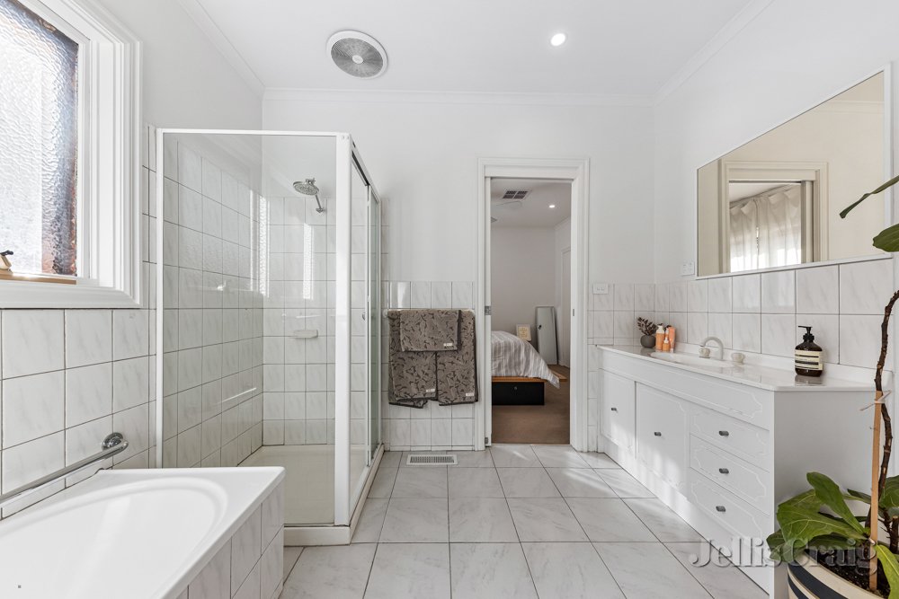 71 Beatty Street, Ivanhoe image 8