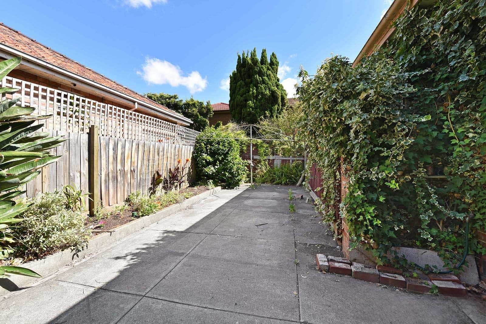Property Gallery Thumbnail 6