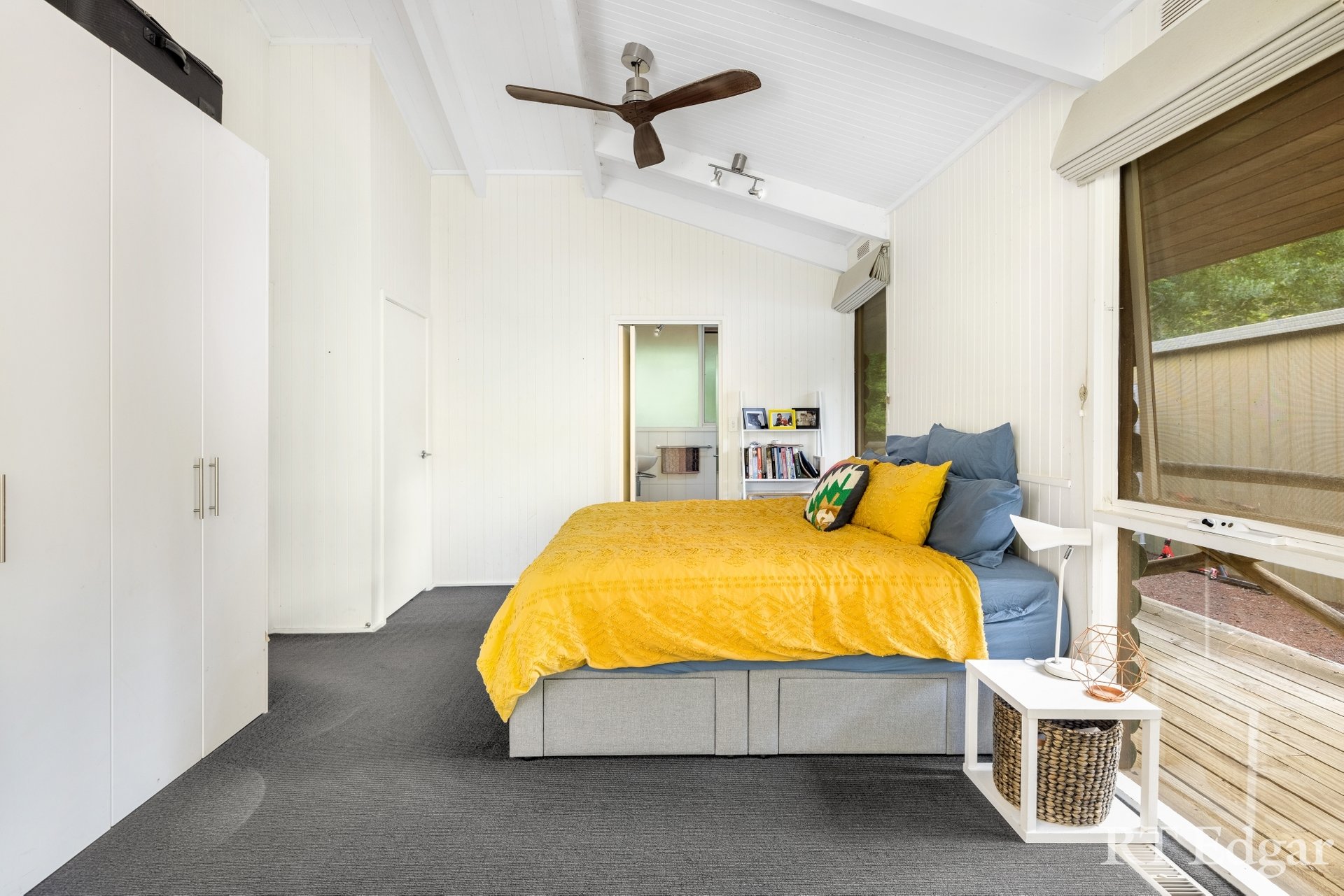 Property Gallery Thumbnail 7
