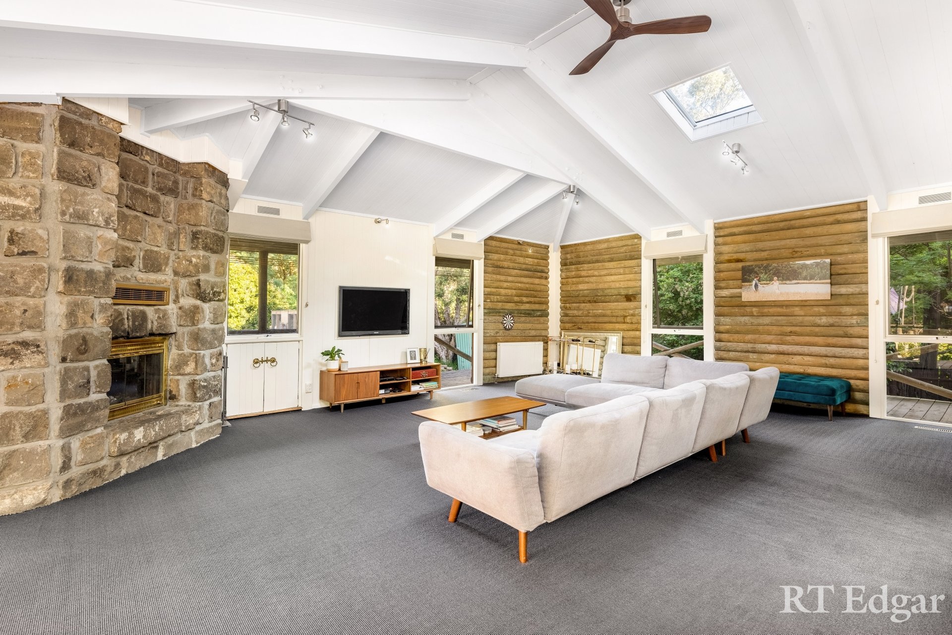 Property Gallery Thumbnail 3