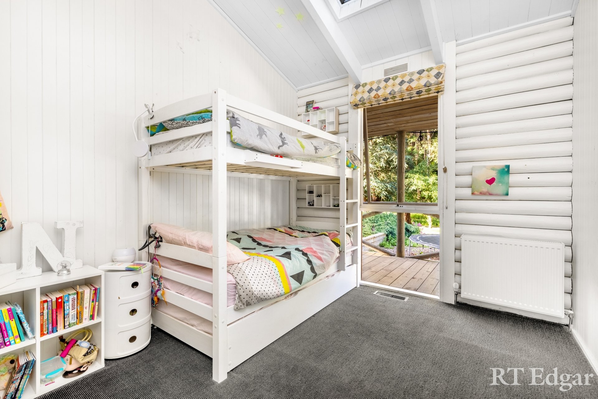 Property Gallery Thumbnail 8