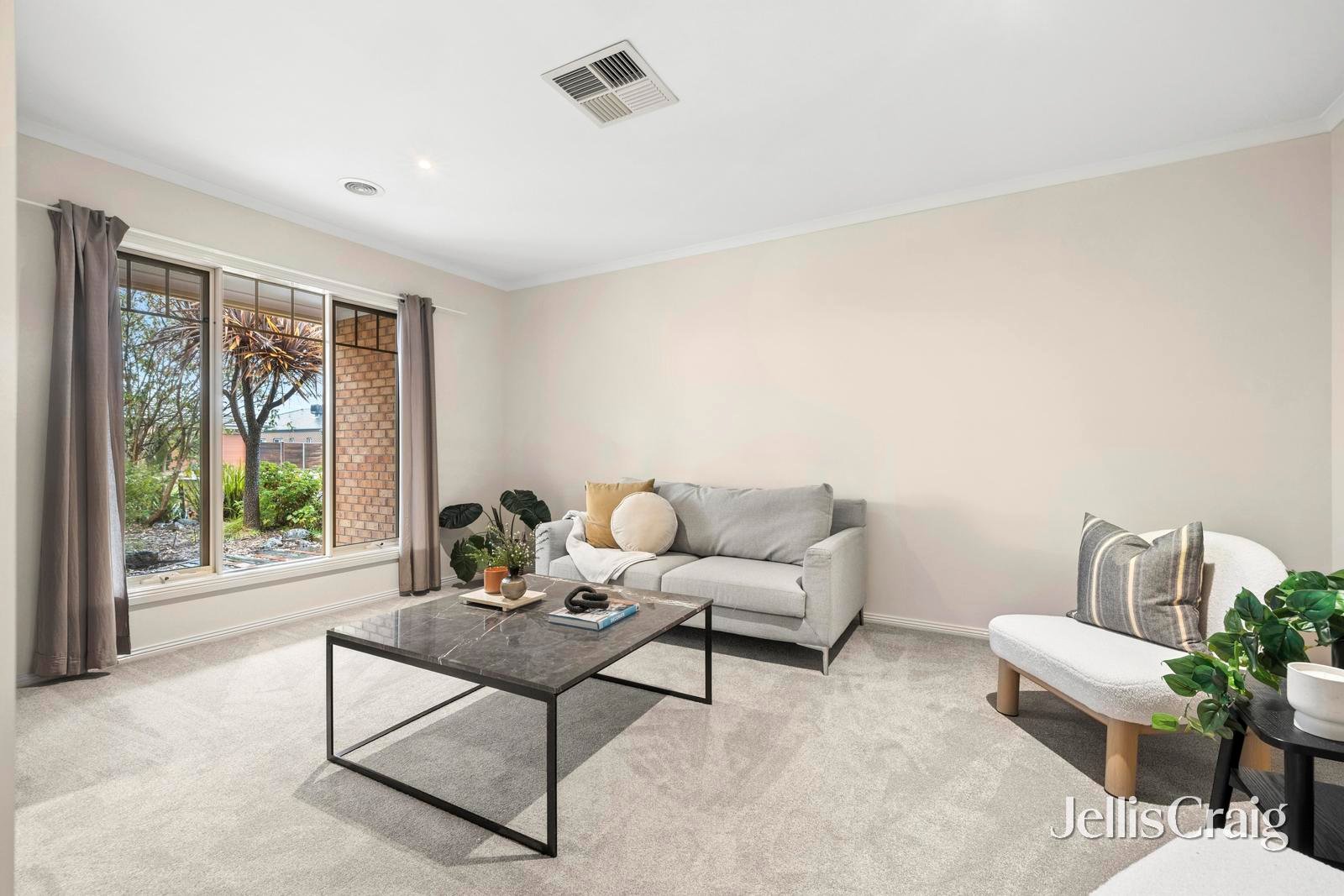 71 Caroline Chisholm Drive, Kyneton image 3