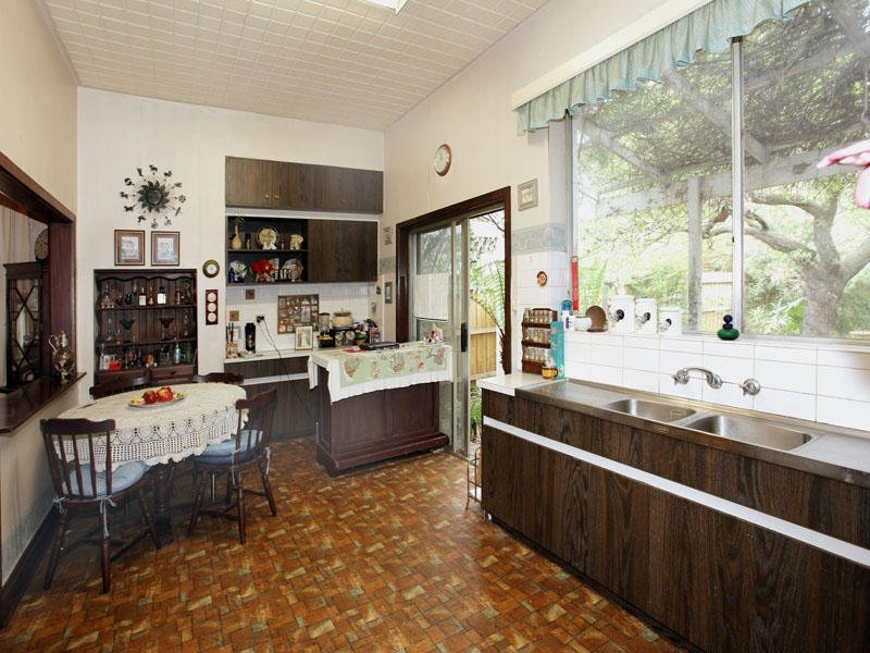71 Dickens Street, Elwood image 4