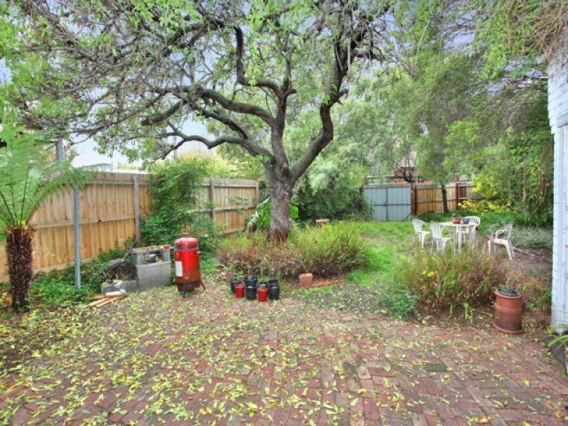 71 Dickens Street, Elwood image 8