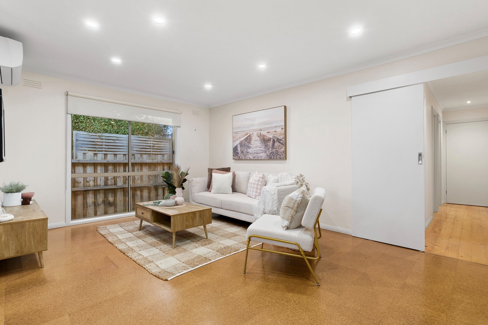 Property Gallery Thumbnail 10
