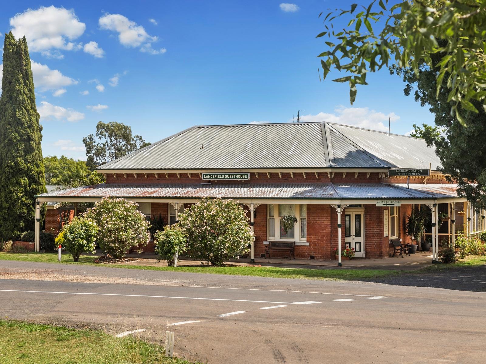 71 Main Road, Lancefield
- Print Image 1