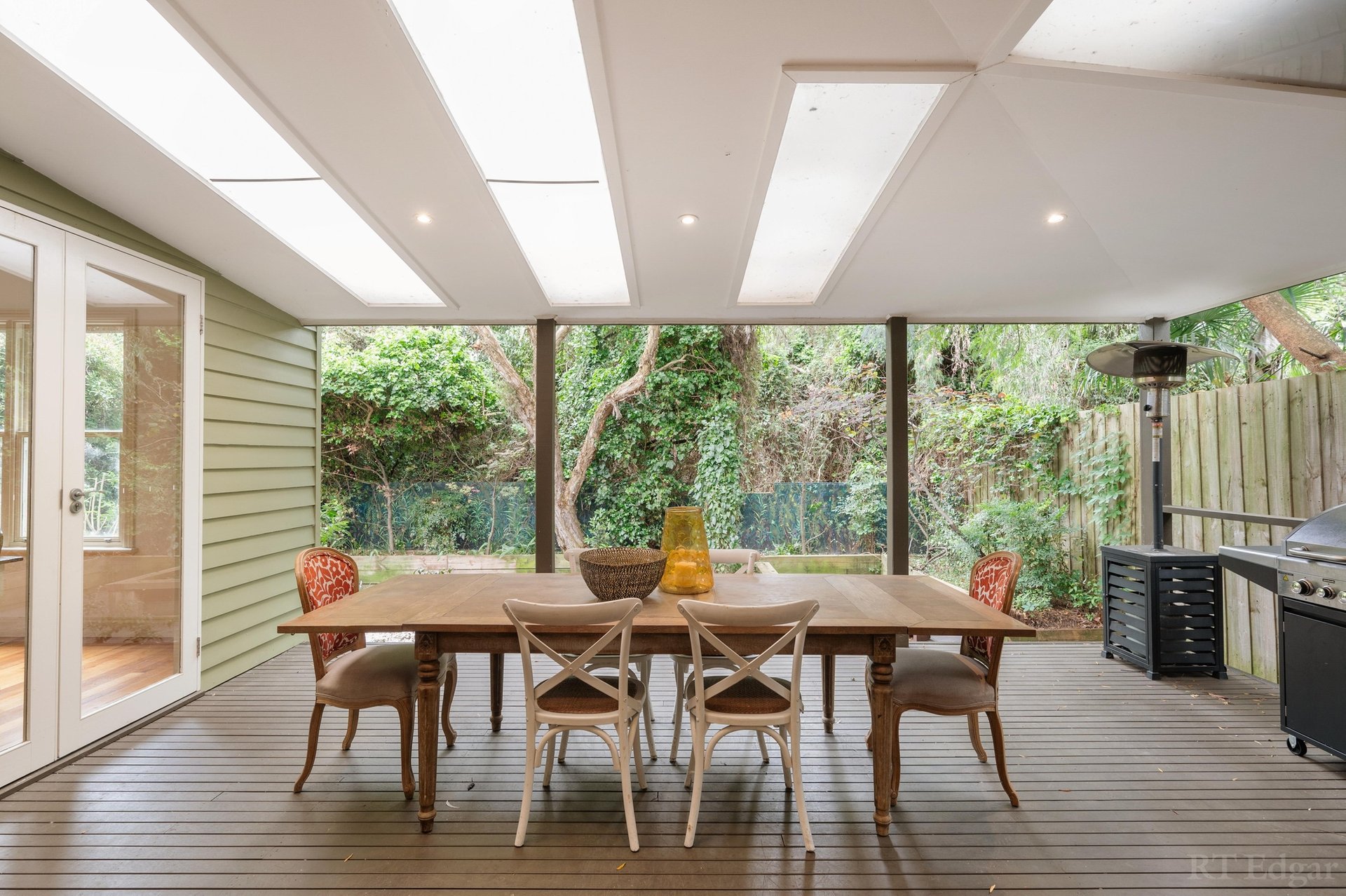 Property Gallery Thumbnail 11
