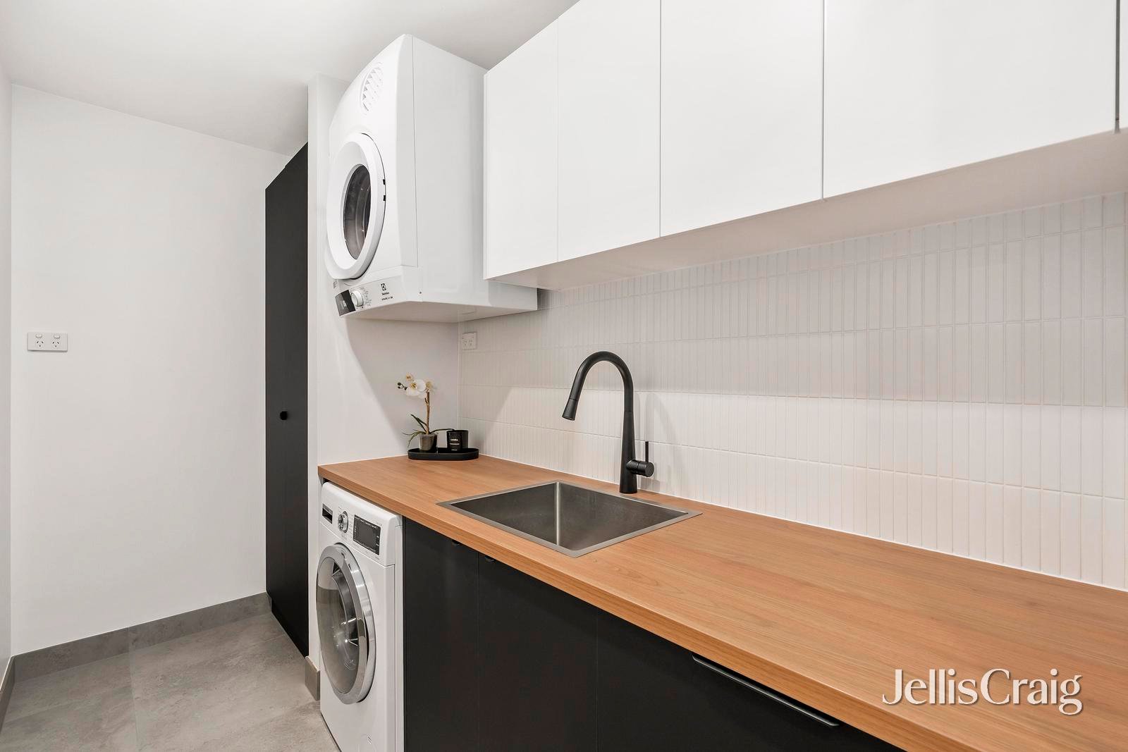 7/1 Nartanda Court, Doncaster East image 10