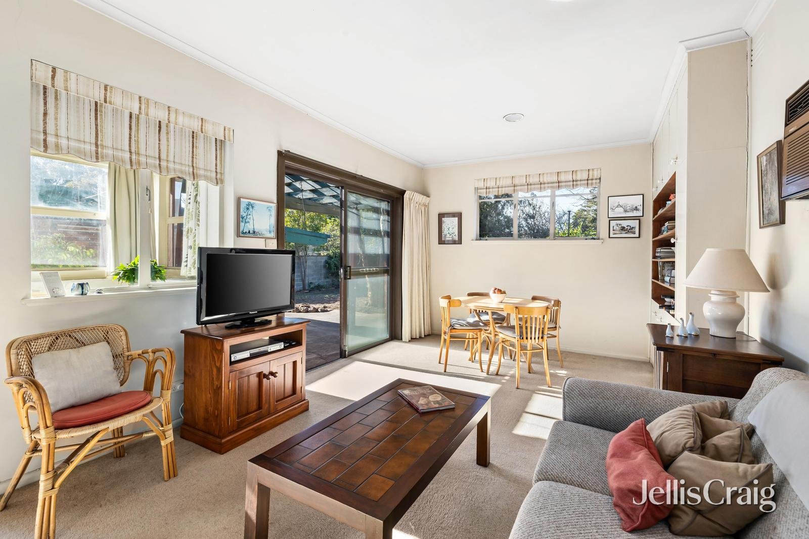 71 Nicholas Street, Ashburton image 3