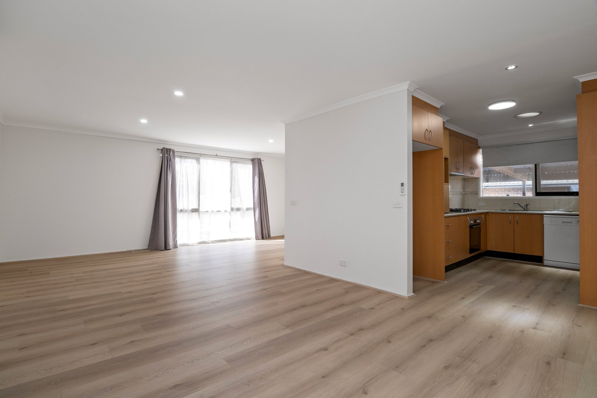 71 Oban Road, Ringwood image 3
