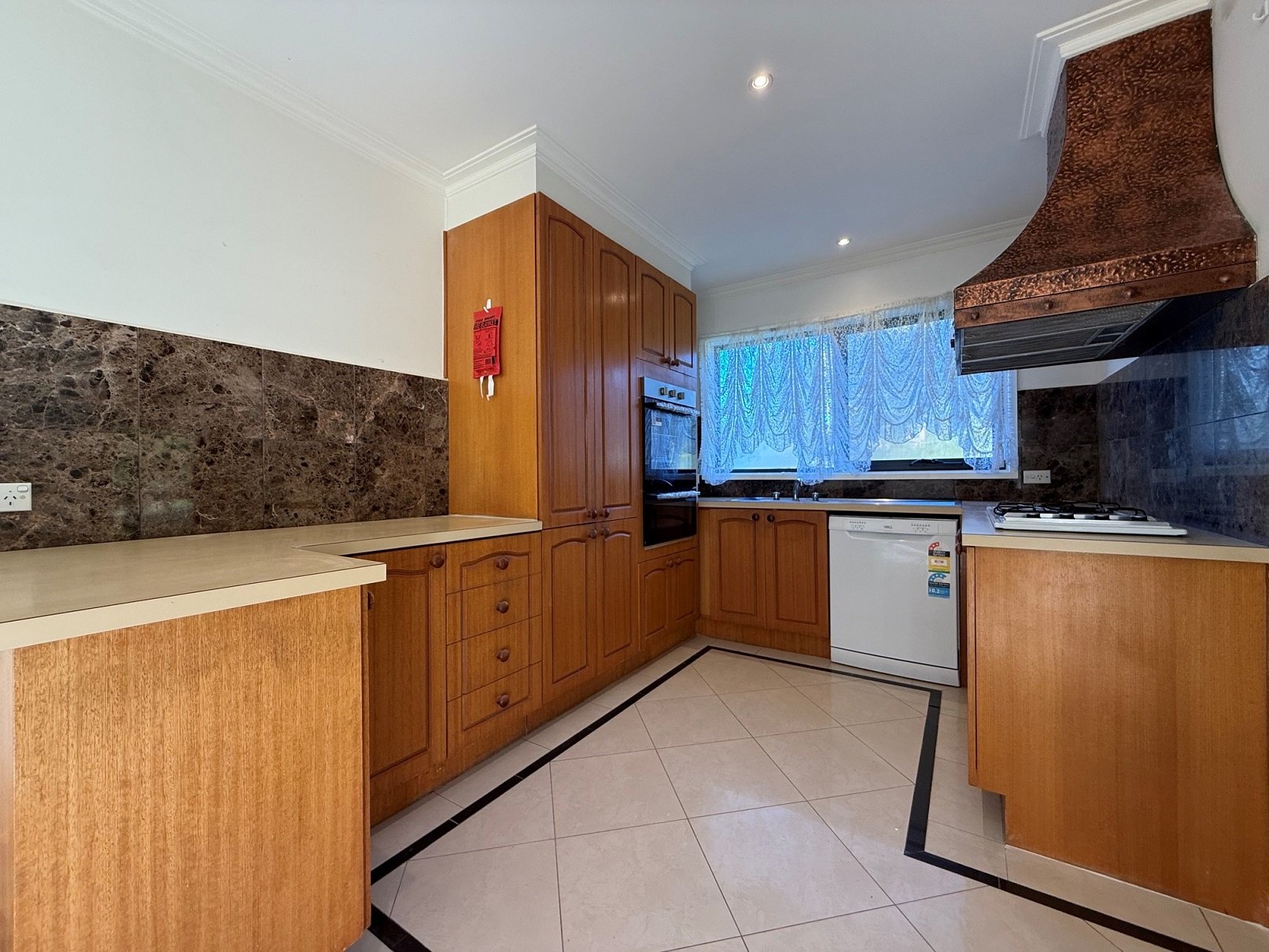 71 Pine Hill Drive, Doncaster&nbsp;East image 4