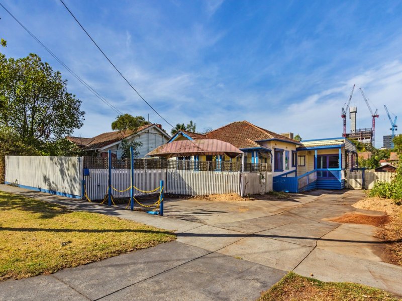 71 Severn Street, Box Hill North image 2