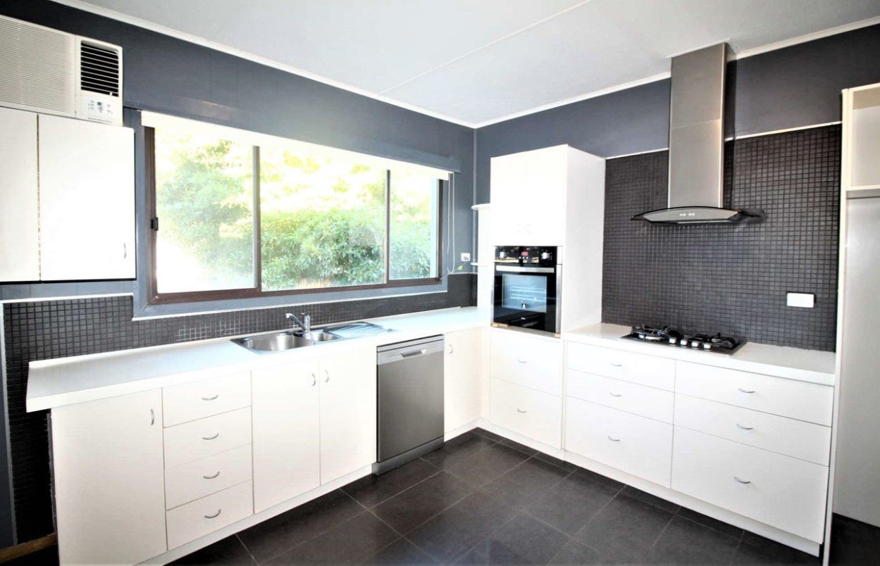 71 Swanston Street, Geelong image 2