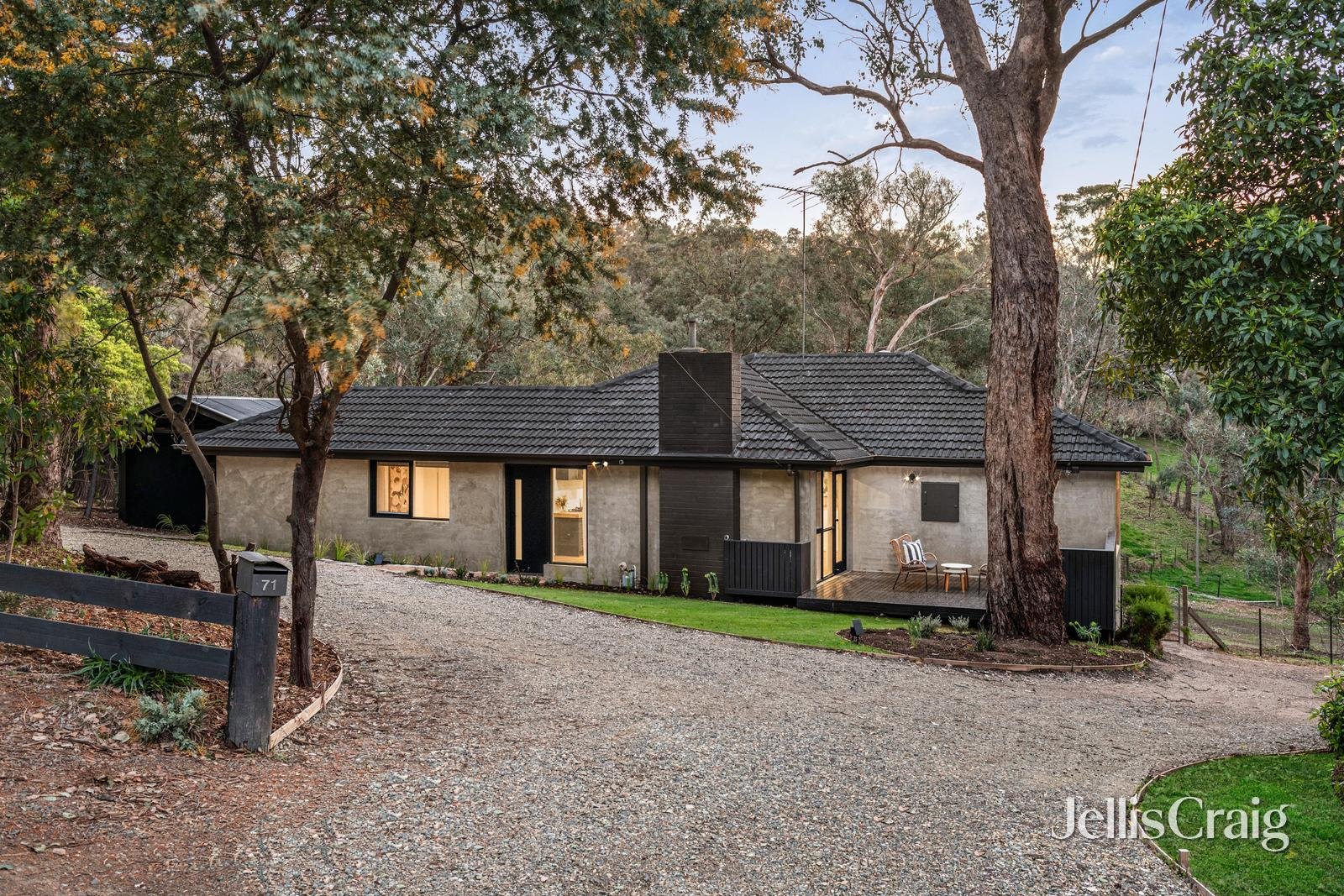 71 Thompson Crescent, Research image 2