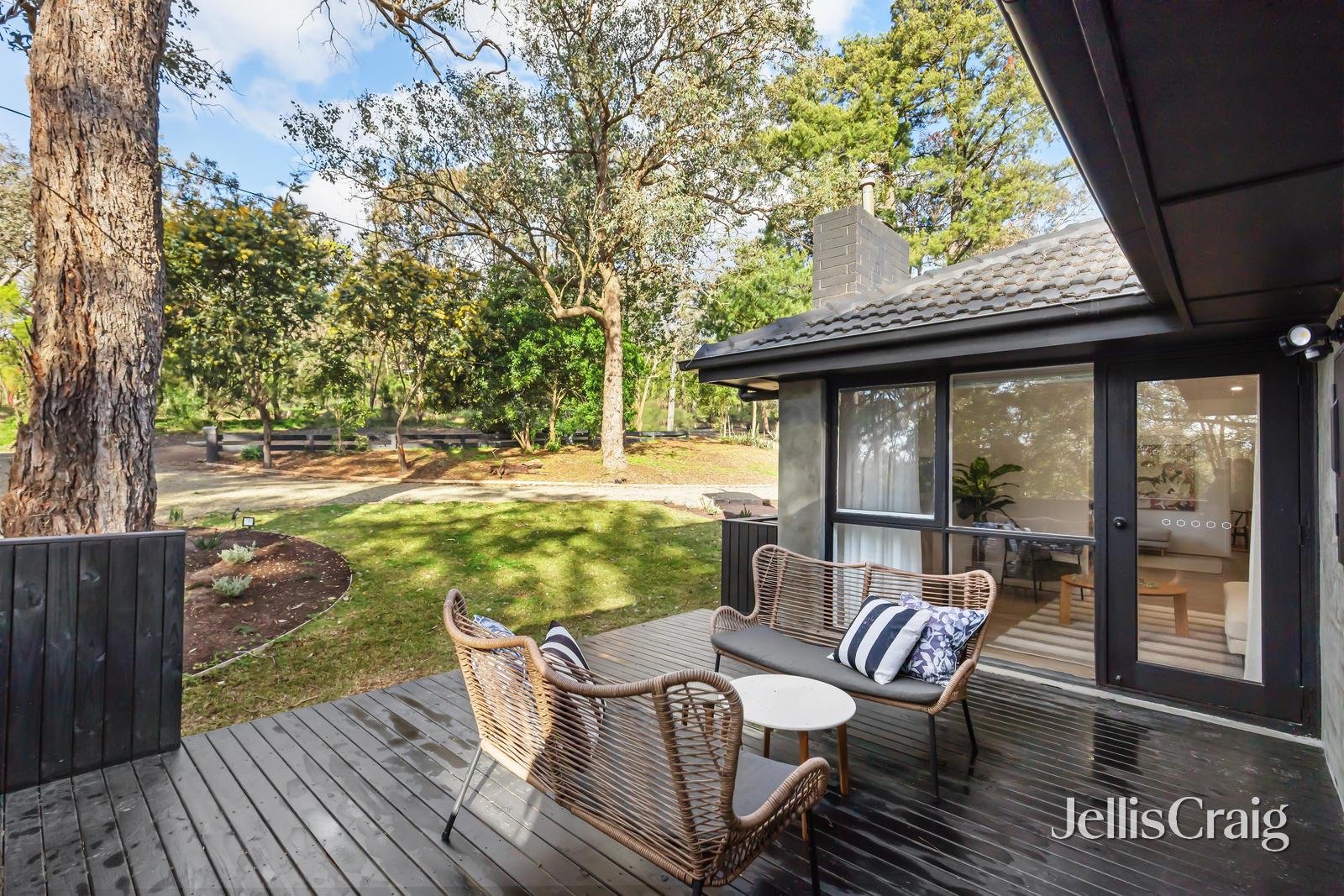 71 Thompson Crescent, Research image 8