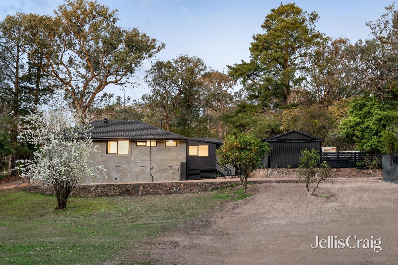 71 Thompson Crescent, Research image 15