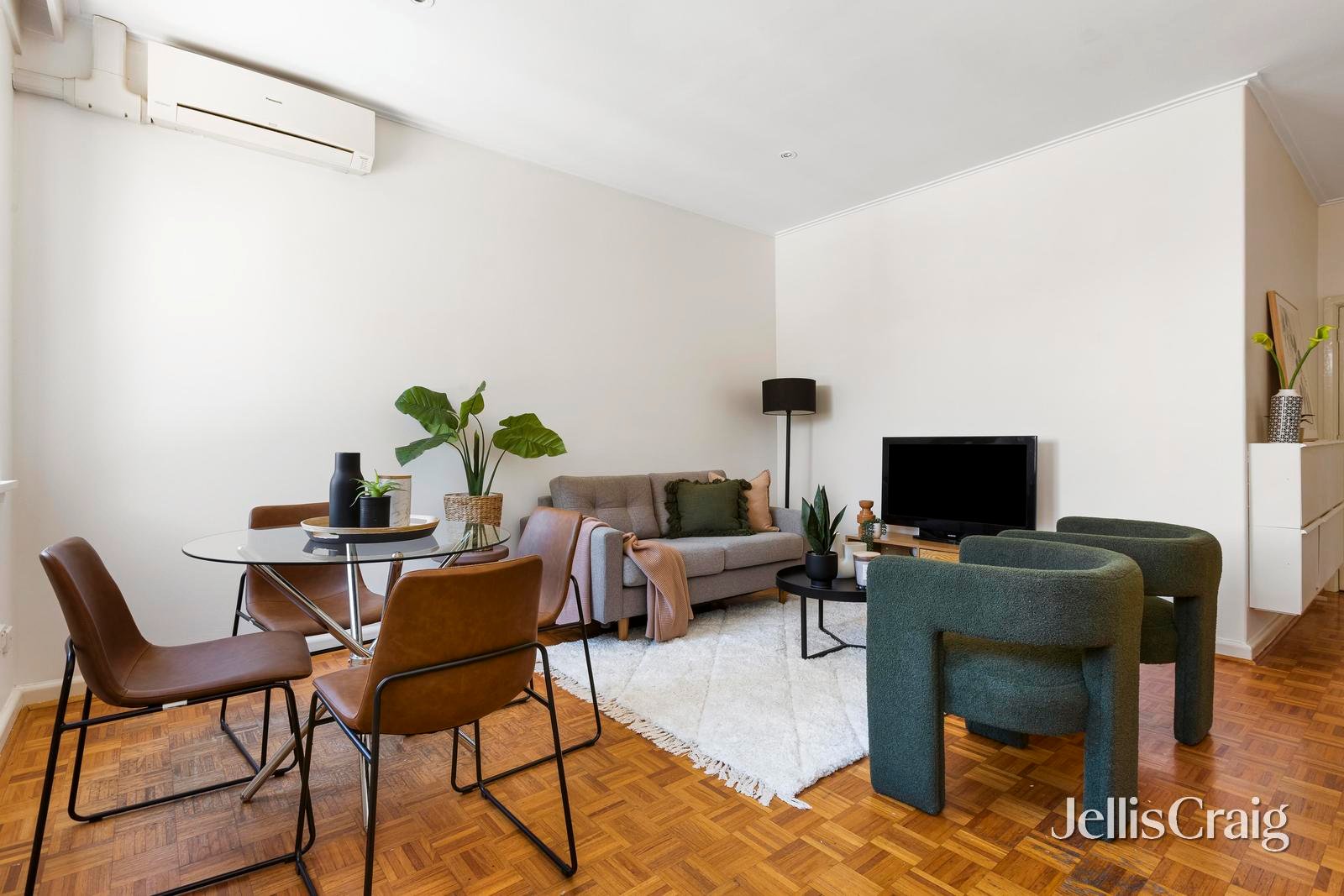 7/1 Woonsocket Court, St Kilda image 4