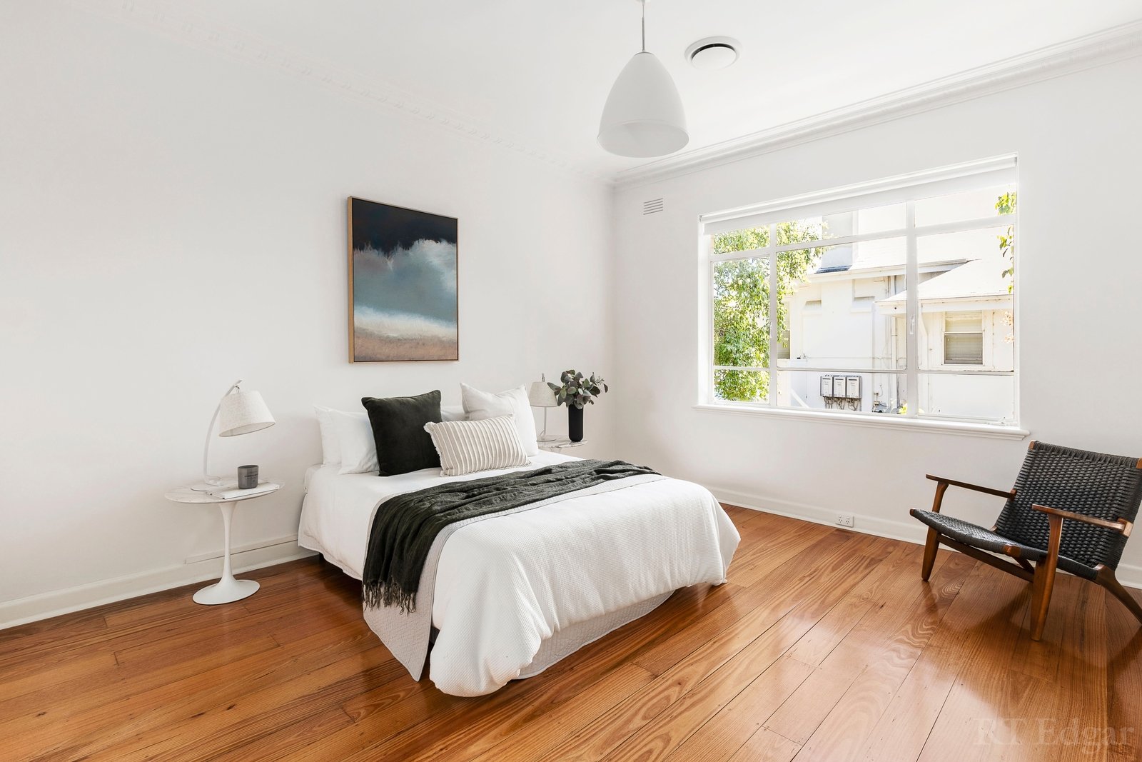 Property Gallery Thumbnail 8