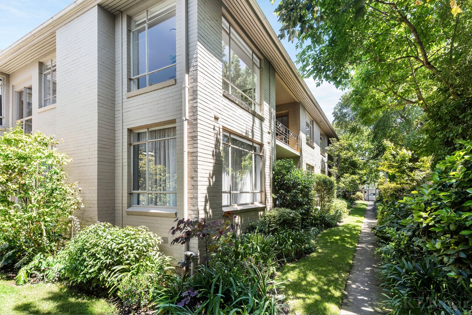 Property Gallery Thumbnail 10