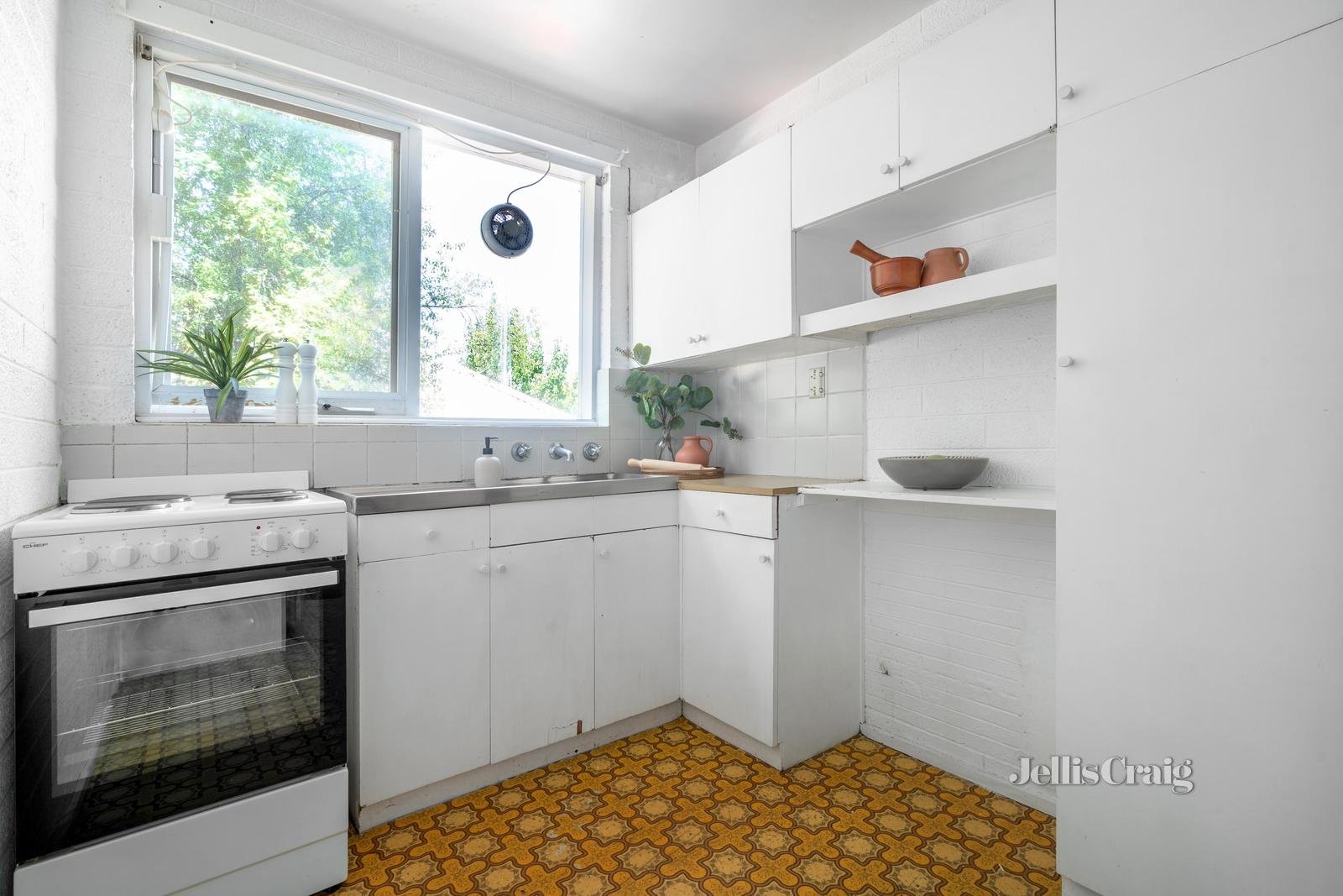 7/10 Station Street, Fairfield image 2