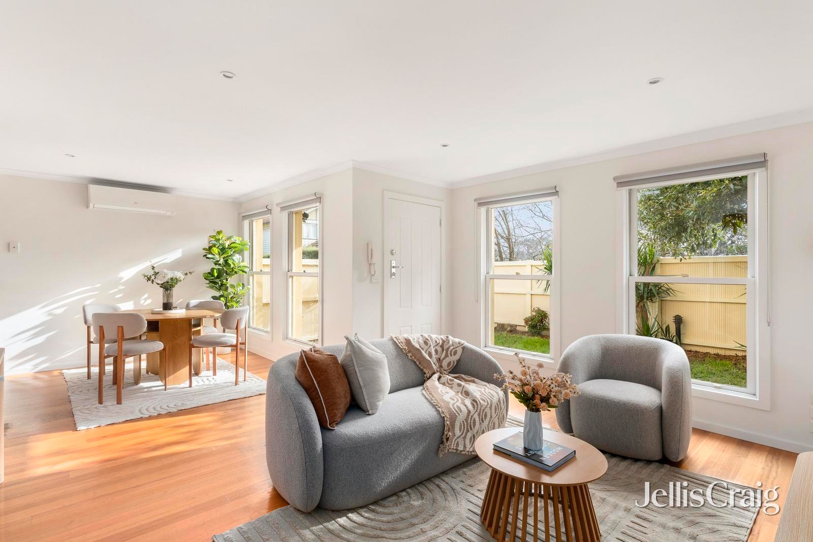 7/10 Violet Street, Essendon image 2